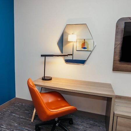 Holiday Inn Express - Des Moines - Ankeny By Ihg Ngoại thất bức ảnh