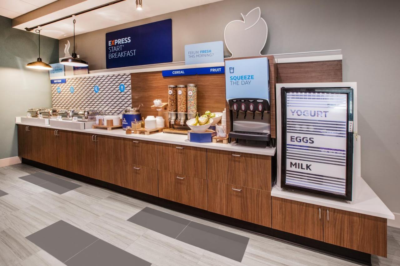 Holiday Inn Express - Des Moines - Ankeny By Ihg Ngoại thất bức ảnh